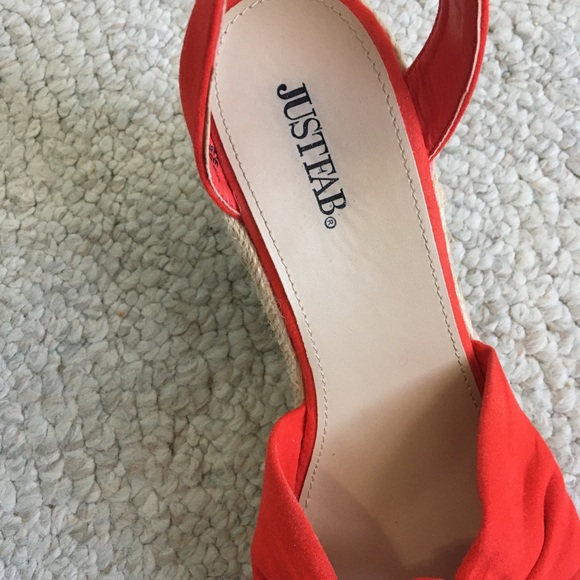 Red wedge heels - Picture 6 of 7